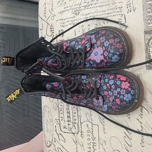 Y2k  kids doc martin's